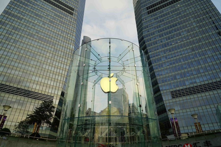 Financial Impact of Mac Applein Enterprise IT
